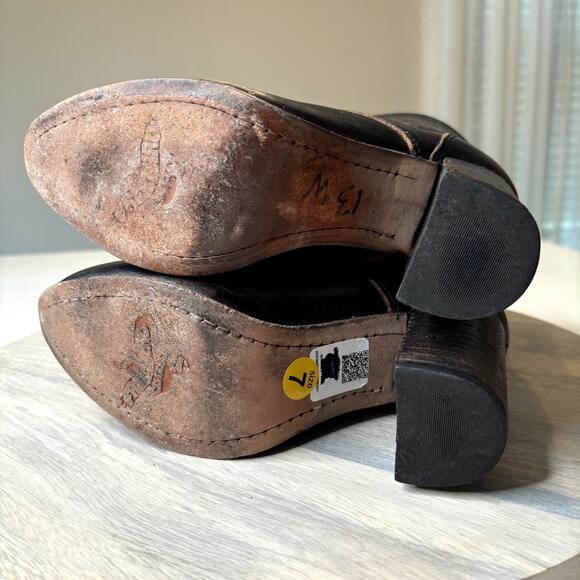 Freebird Holis Boots Women's Black Distressed Leather Lace Up Ankle Booties Sz 7 - Picture 8 of 11